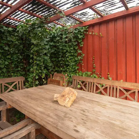 Semesterbostad 10 Person In